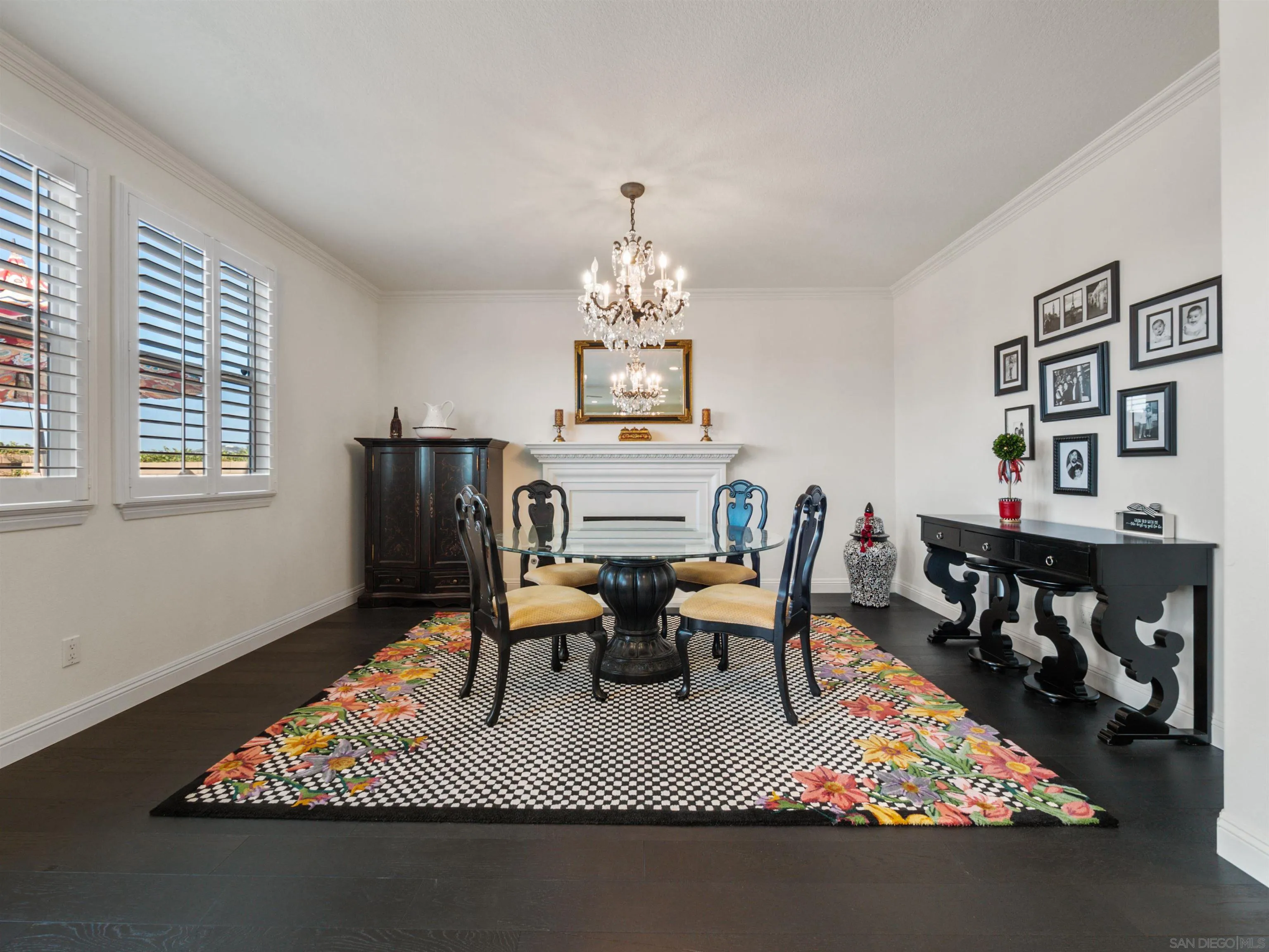 27751 Country Lane Road Laguna Niguel, CA 92677 - Photo 19 of 43 a view of a dining room with furniture
