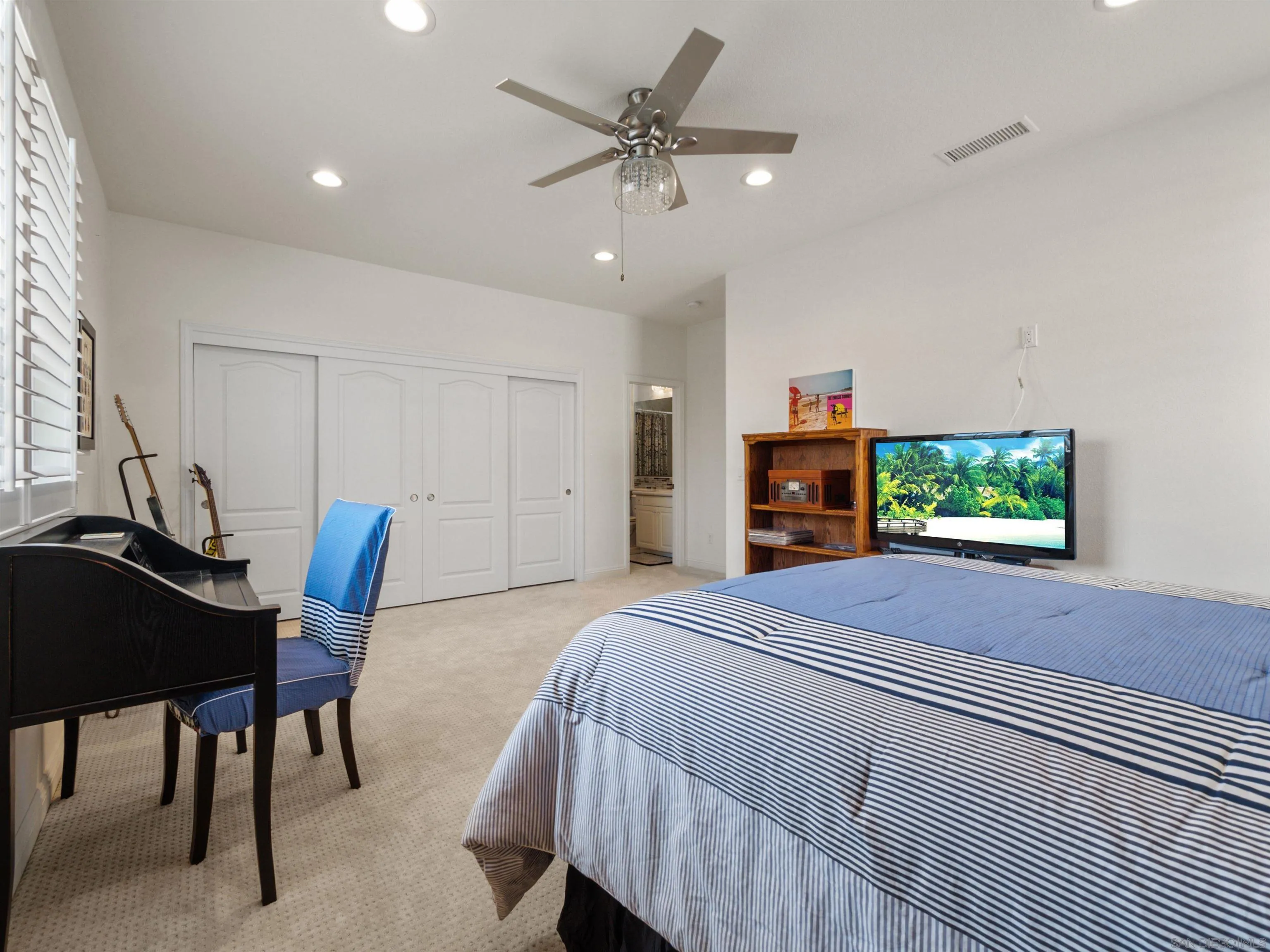 27751 Country Lane Road Laguna Niguel, CA 92677 - Photo 29 of 43 a bedroom with a bed and a table