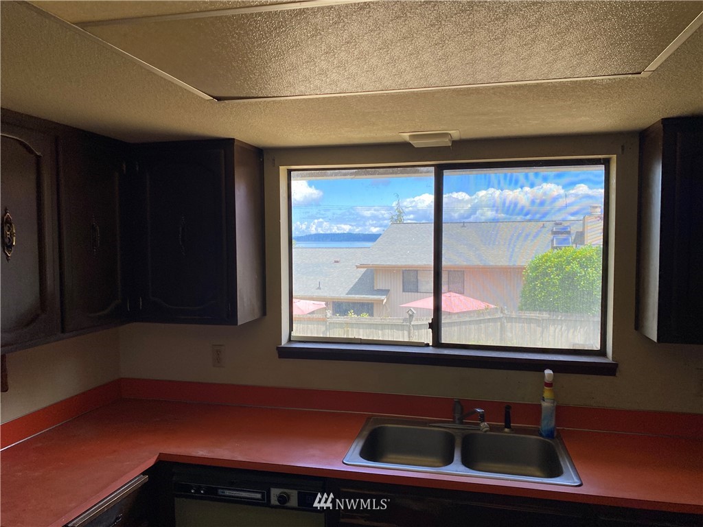 9160 Roy Road Northeast Bremerton, WA 98311 - Photo 15 of 38