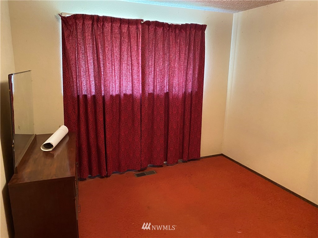 9160 Roy Road Northeast Bremerton, WA 98311 - Photo 27 of 38