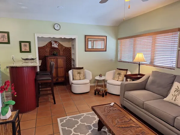 $1,800 | 721 North M Street, Lake Worth Beach, FL 33460
