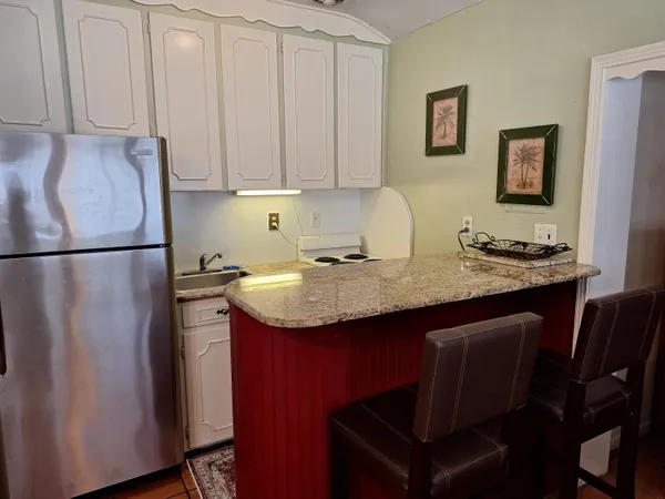 $1,800 | 721 North M Street, Lake Worth Beach, FL 33460