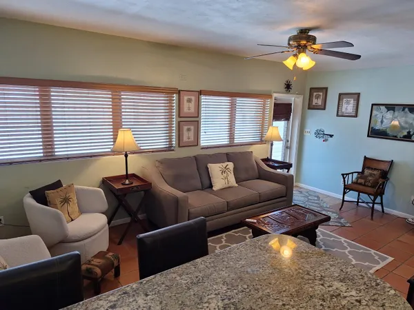 $1,800 | 721 North M Street, Lake Worth Beach, FL 33460