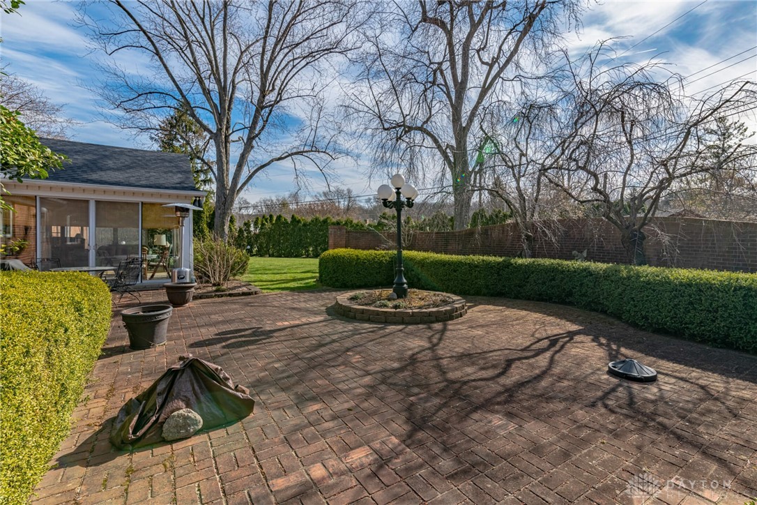 3432 Westbury Road Kettering, OH 45429 - Photo 58 of 74 Patio and outdoor living space
