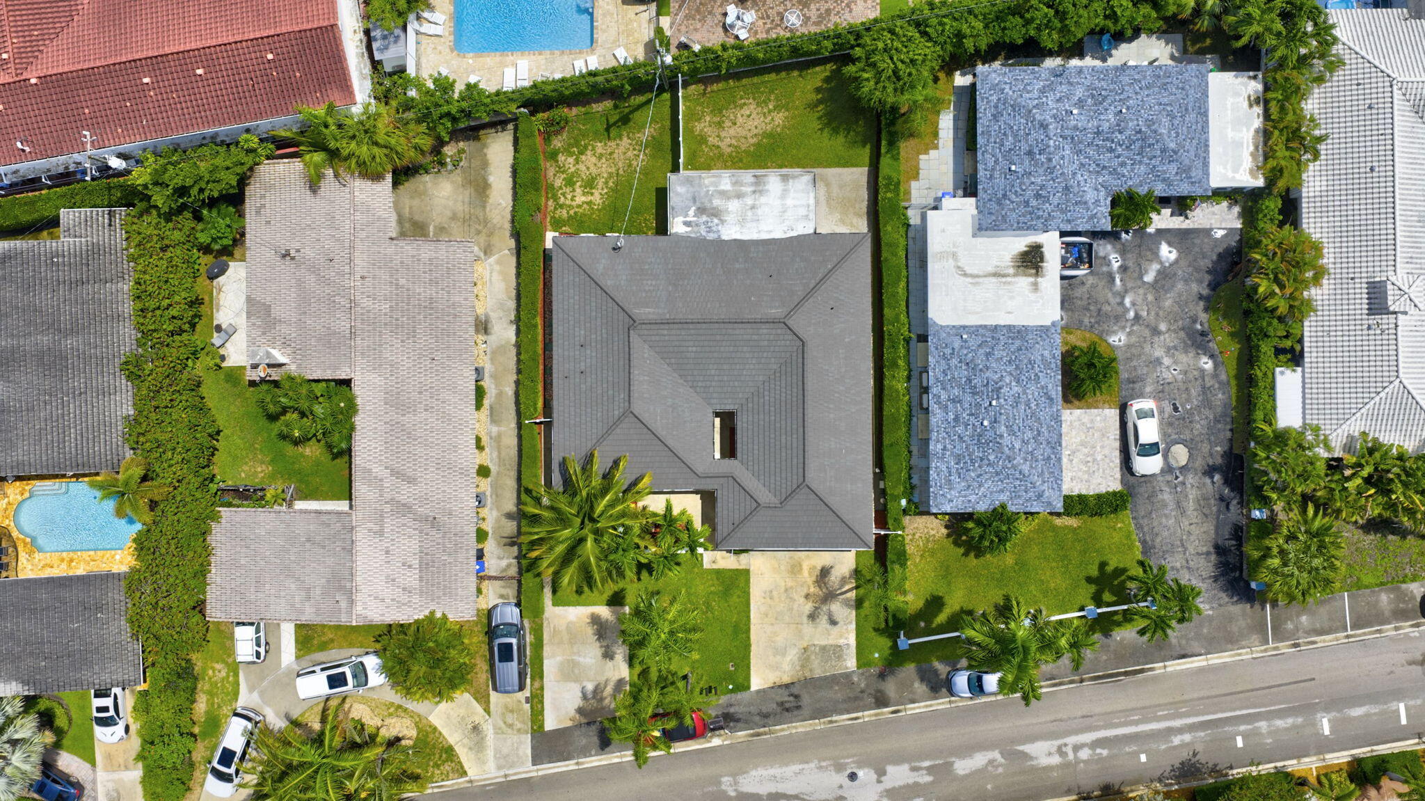 4442 Sea Grape Drive, Unit 1NORTH Lauderdale-by-the-Sea, FL 33308 - Photo 31 of 35 54-web-or-mls-DJI_20250911005238_0399_DA