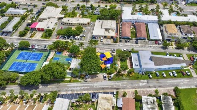 $4,250 | 4442 Sea Grape Drive, Unit 1NORTH, Lauderdale-by-the-Sea, FL 33308