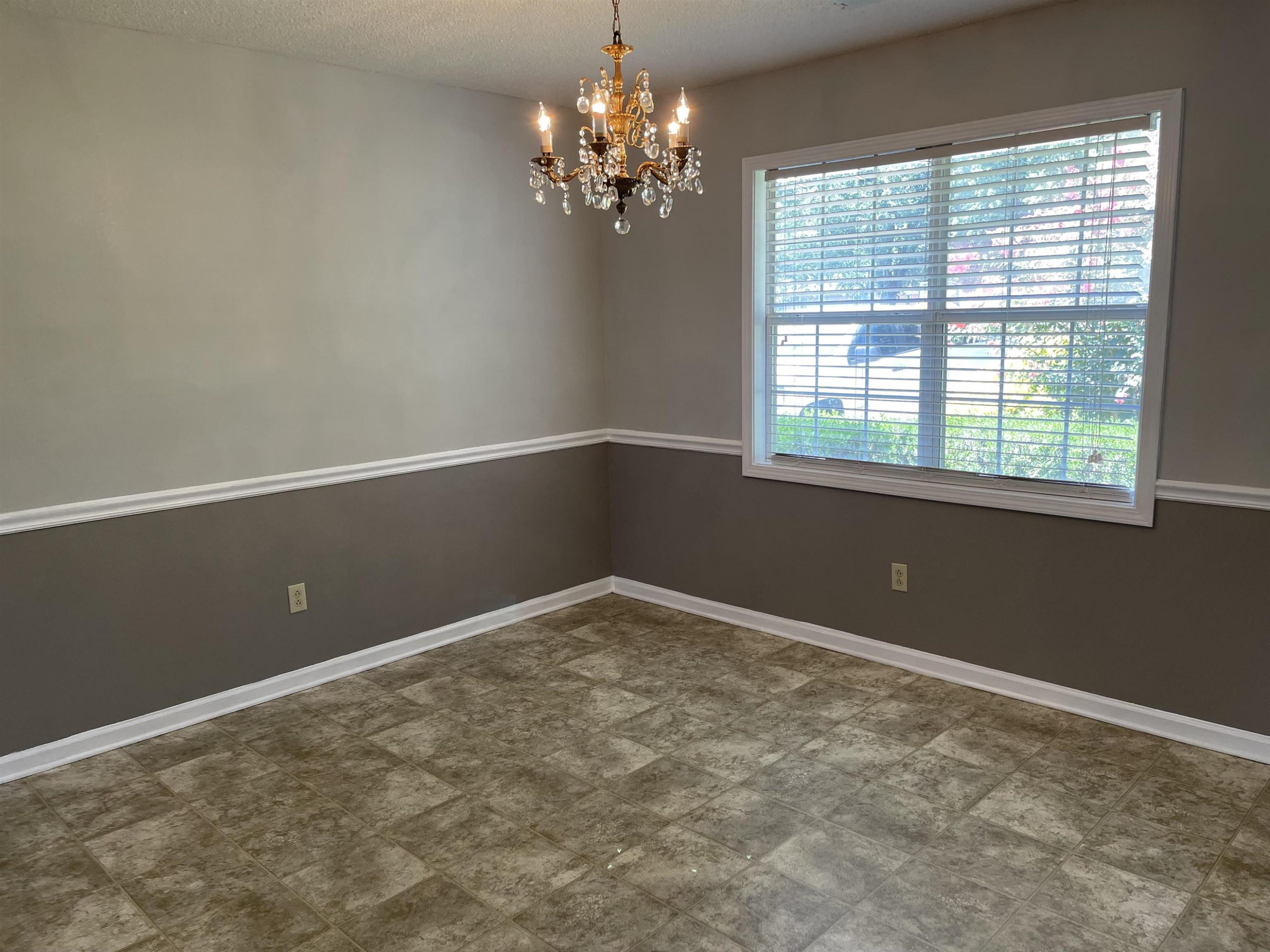 2165 Randall Road Dyersburg, TN 38024 - Photo 6 of 17 Photo 6