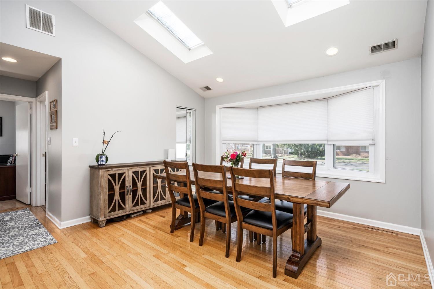 92 New Road Kendall Park, NJ 08824 - Photo 8 of 35 Gallery Image 8