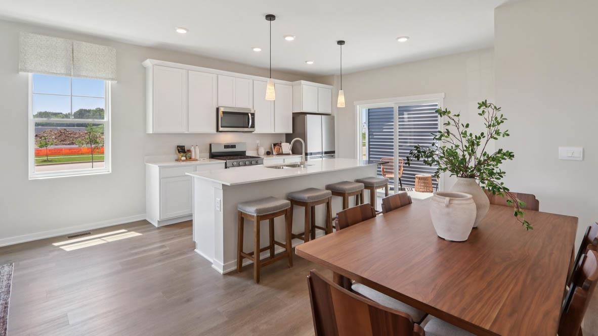 557 Trysil Alley North Stoughton, WI 53589 - Photo 8 of 39