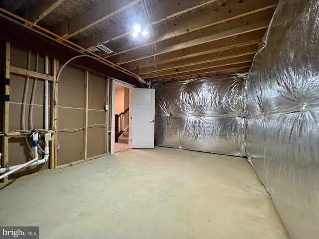 a view of a terrace with sky view