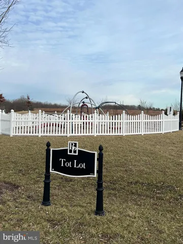 $4,950 | 14621 Bentley Park Drive, Burtonsville, MD 20866