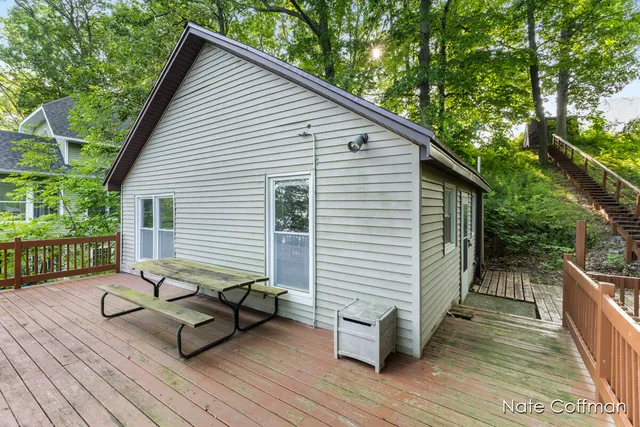 $259,900 | 3687 Alden Nash Avenue Northeast, Lowell, MI 49331