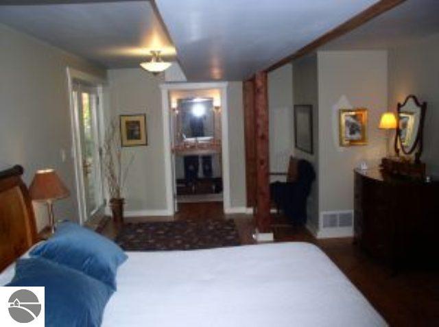 1192 North Macksey Road Suttons Bay, MI 49682 - Photo 7 of 9 1685615-6.JPG