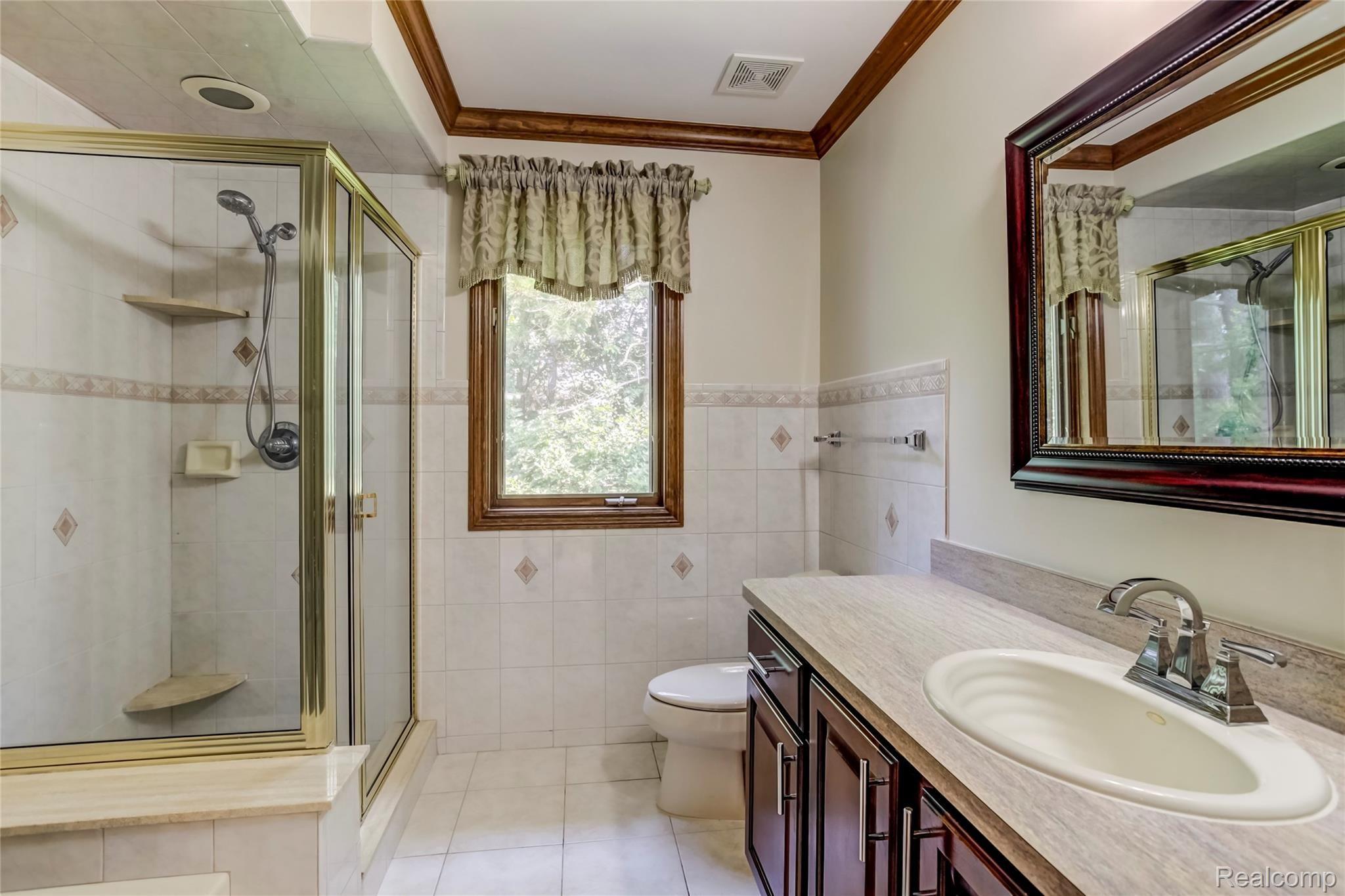 16989 29 Mile Road Ray, MI 48096 - Photo 23 of 37 16989 29 Mile Road, Ray, MI-27-FULL.jpg