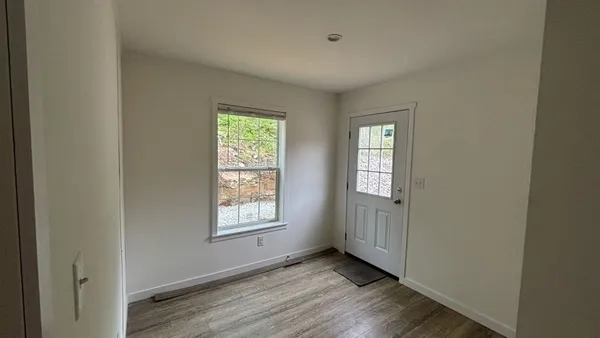 $359,900 | 6 Pinrock Drive, Sturbridge, MA 01566