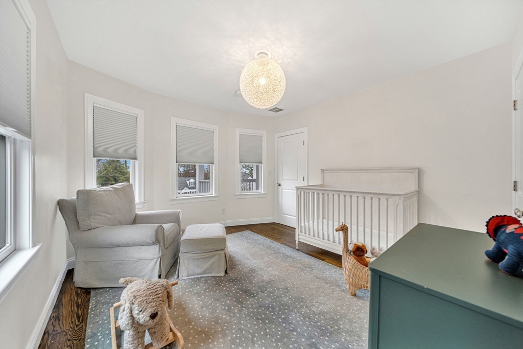 969 Greendale Avenue Needham, MA 02492 - Photo 17 of 32