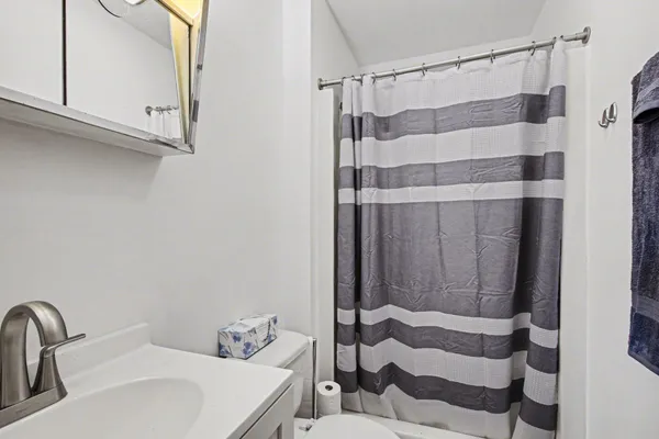 $329,000 | 1412 Essex Drive, Chesterton, IN 46304