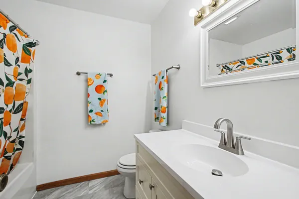 $329,000 | 1412 Essex Drive, Chesterton, IN 46304