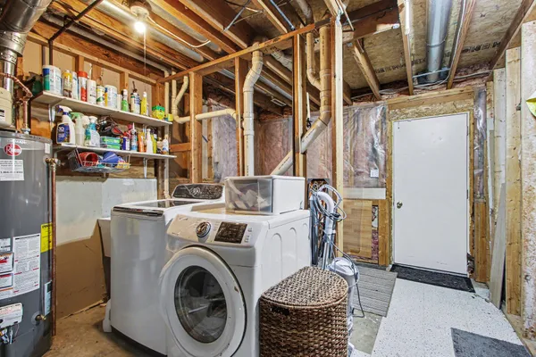 $329,000 | 1412 Essex Drive, Chesterton, IN 46304