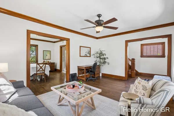 $289,900 | 949 College Avenue Northeast, Grand Rapids, MI 49503