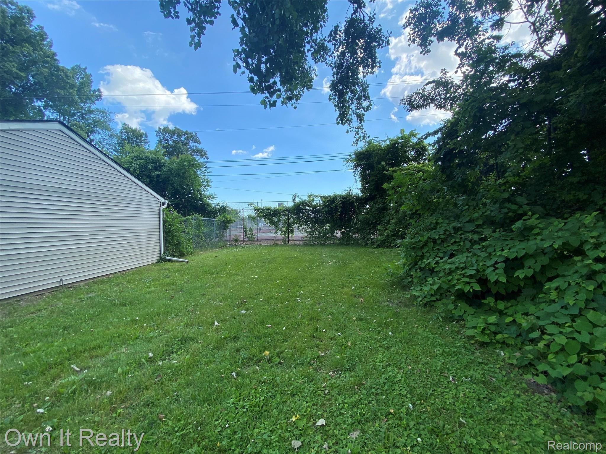 25373 Goddard Road Taylor, MI 48180 - Photo 20 of 24 IMG_1532.jpg