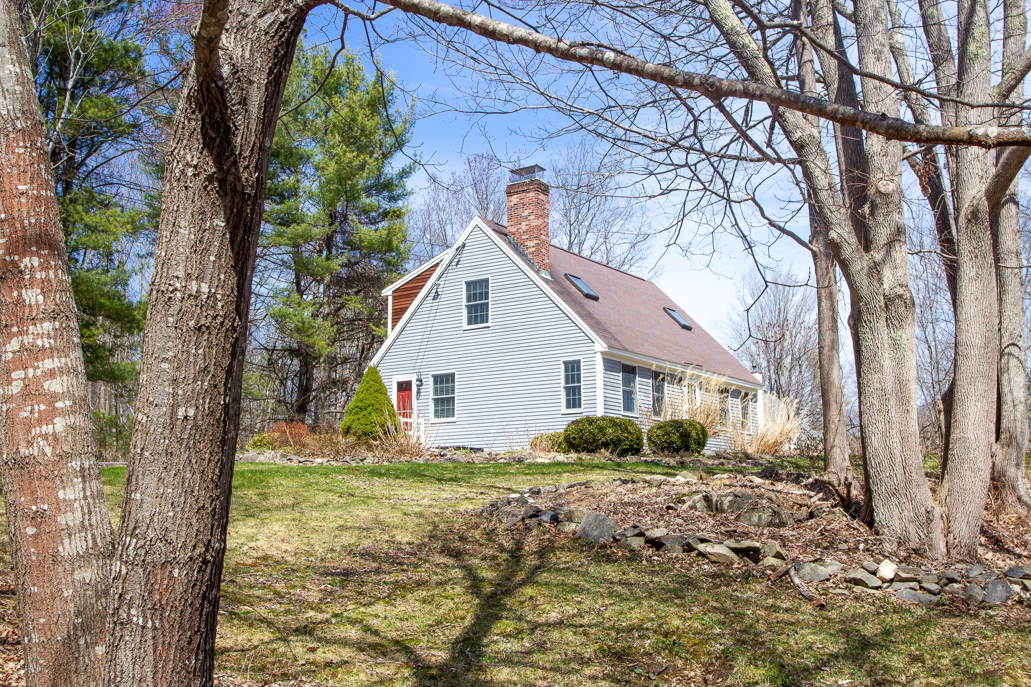 81 Bartlett Road Kittery, ME 03905 - Photo 4 of 46 IMG_1886