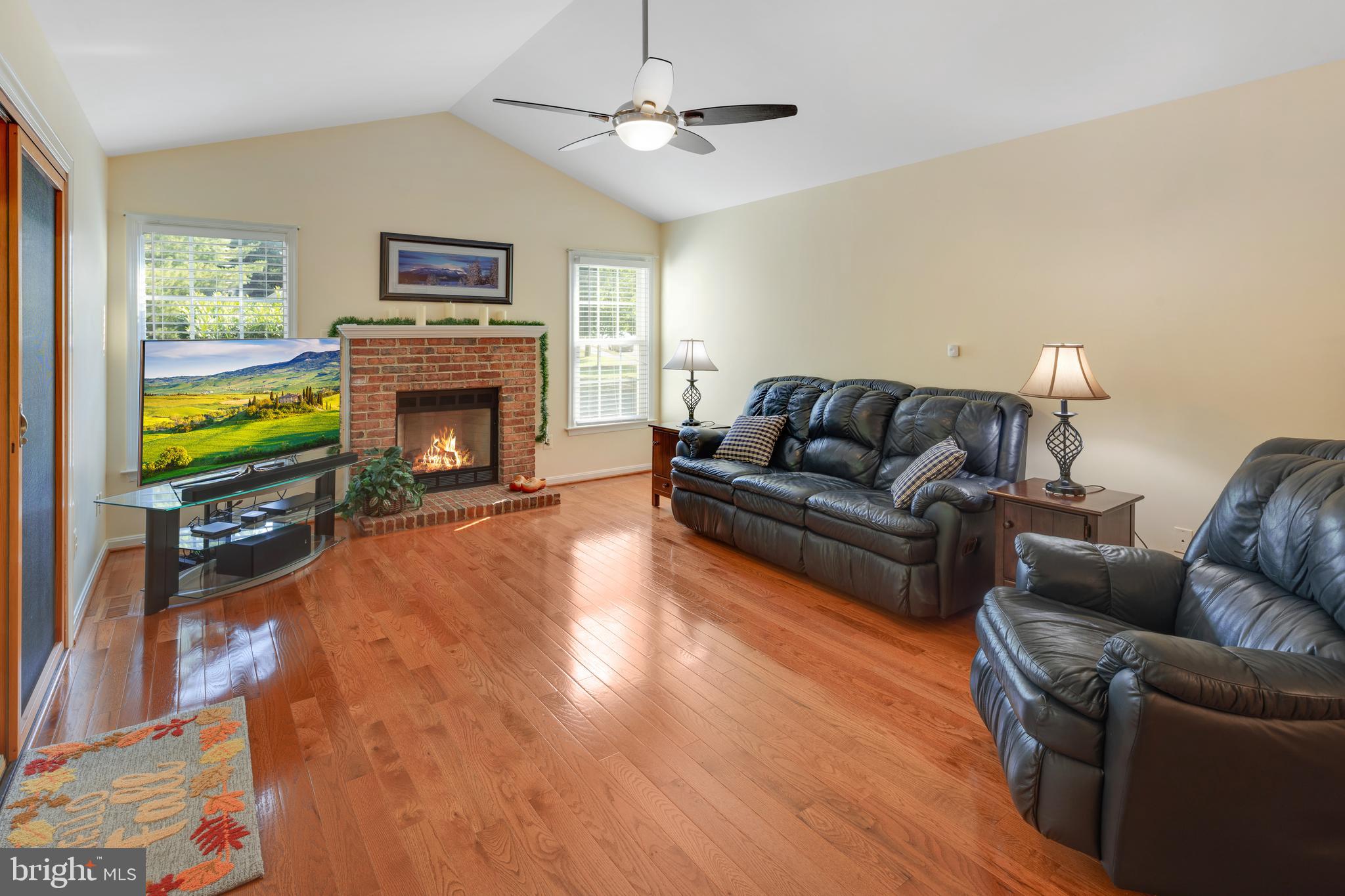 8536 Hooes Road Springfield, VA 22153 - Photo 14 of 49 Family Room