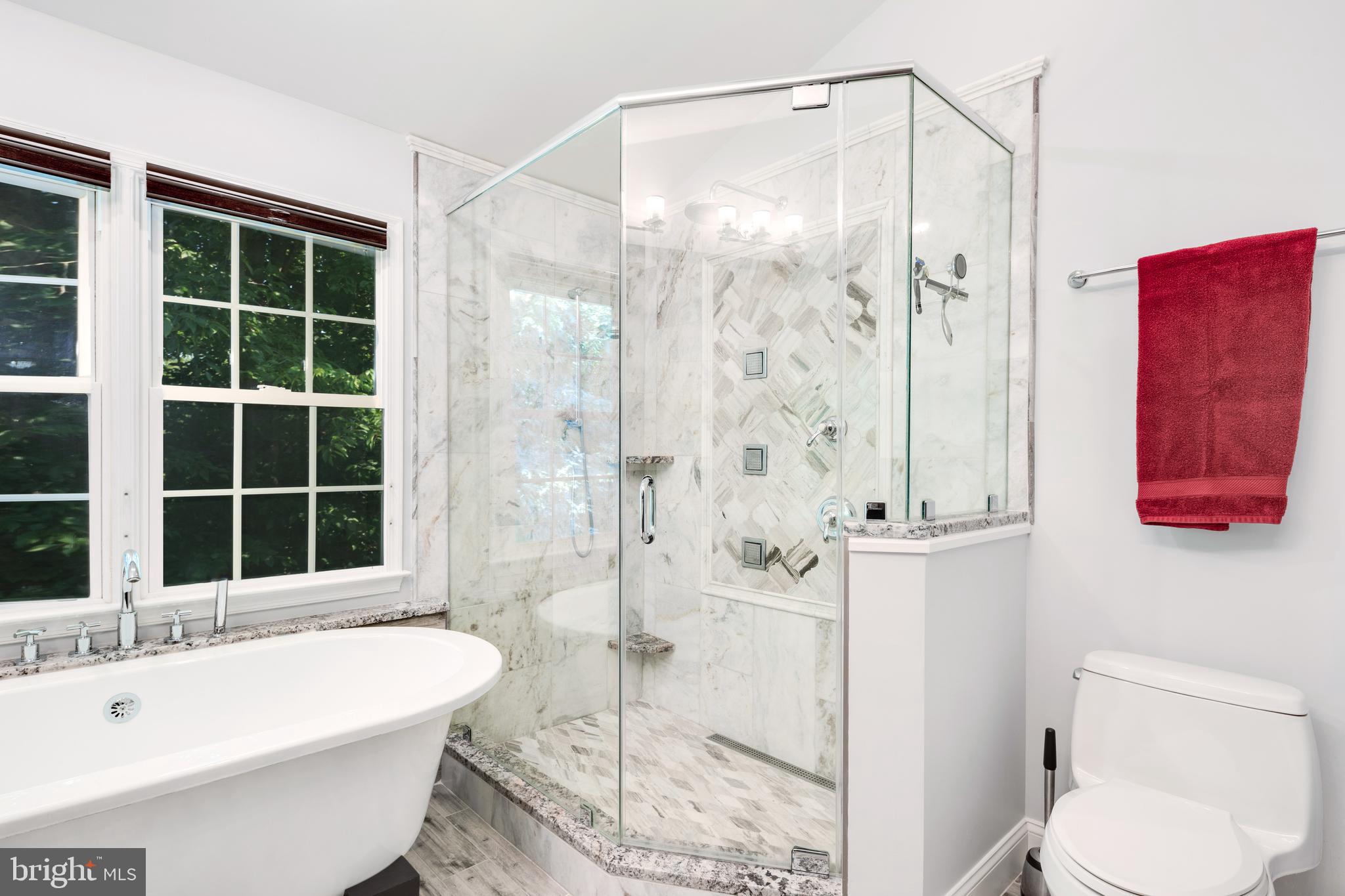 8536 Hooes Road Springfield, VA 22153 - Photo 22 of 49 Primary Bathroom