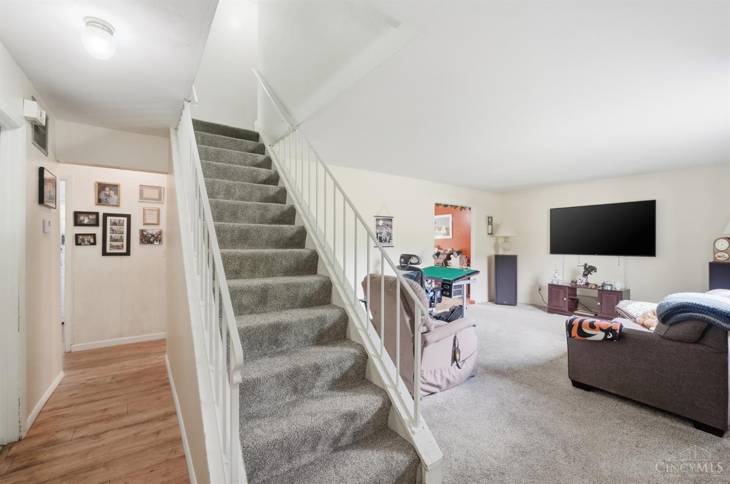 4455 Cloverhill Terrace Cincinnati, OH 45238 - Photo 10 of 78