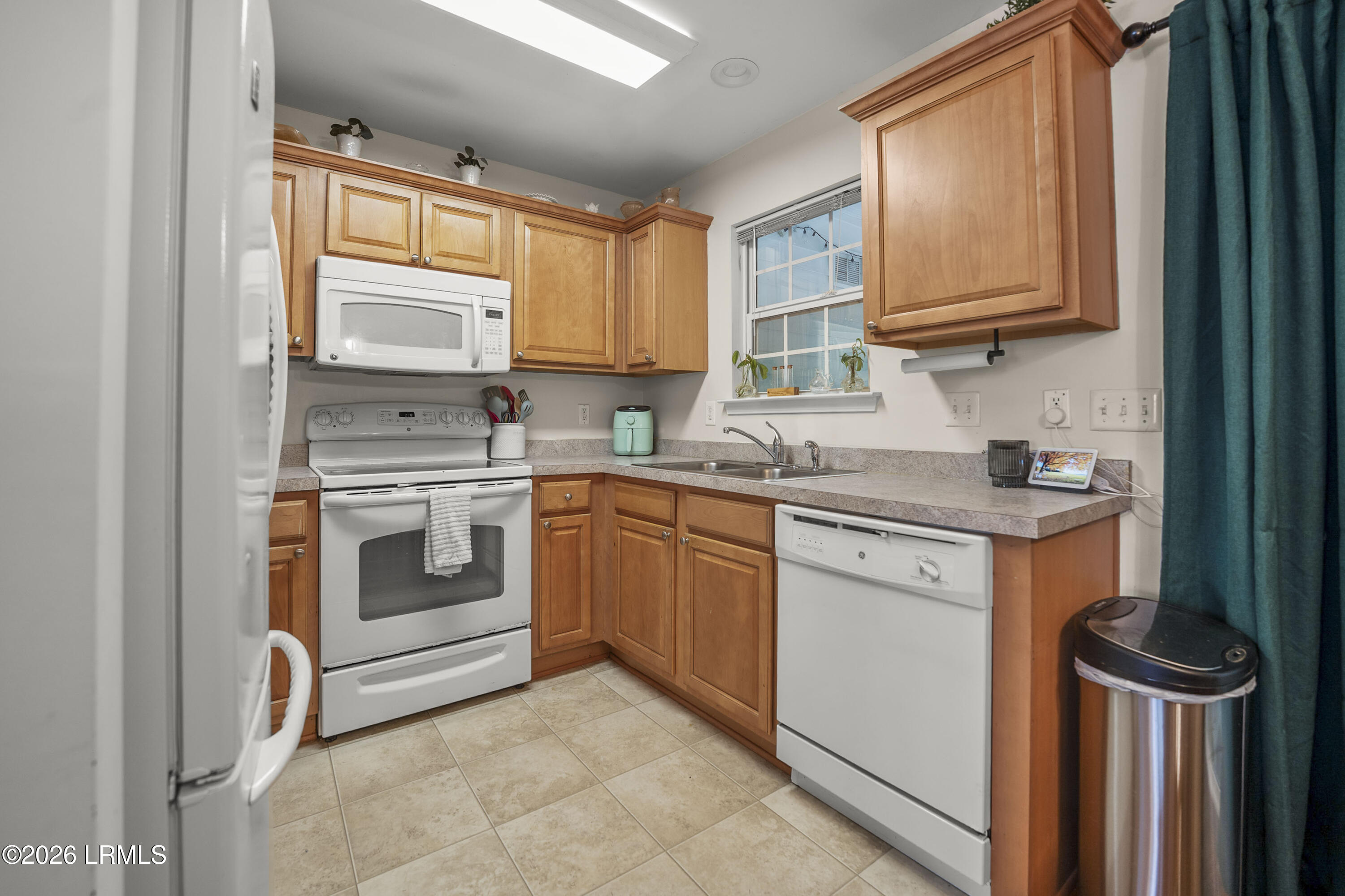 115 Bella Way Beaufort, SC 29906 - Photo 10 of 25 DSC07640-68.JPG-FULL