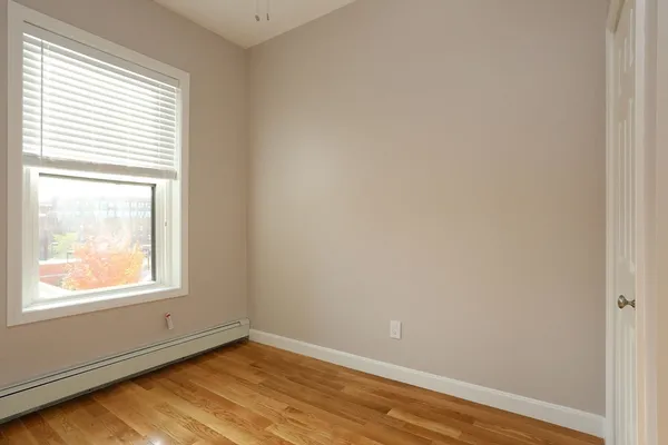$3,500 | 102 Union Park Street, Unit 3, Boston, MA 02118