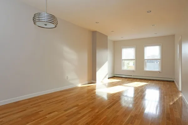 $3,500 | 102 Union Park Street, Unit 3, Boston, MA 02118