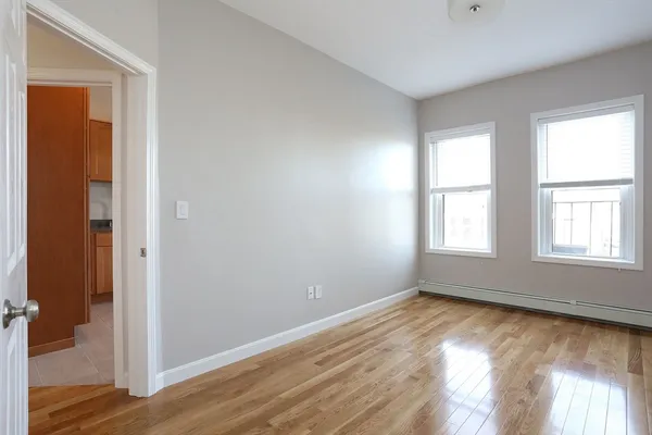 $3,500 | 102 Union Park Street, Unit 3, Boston, MA 02118