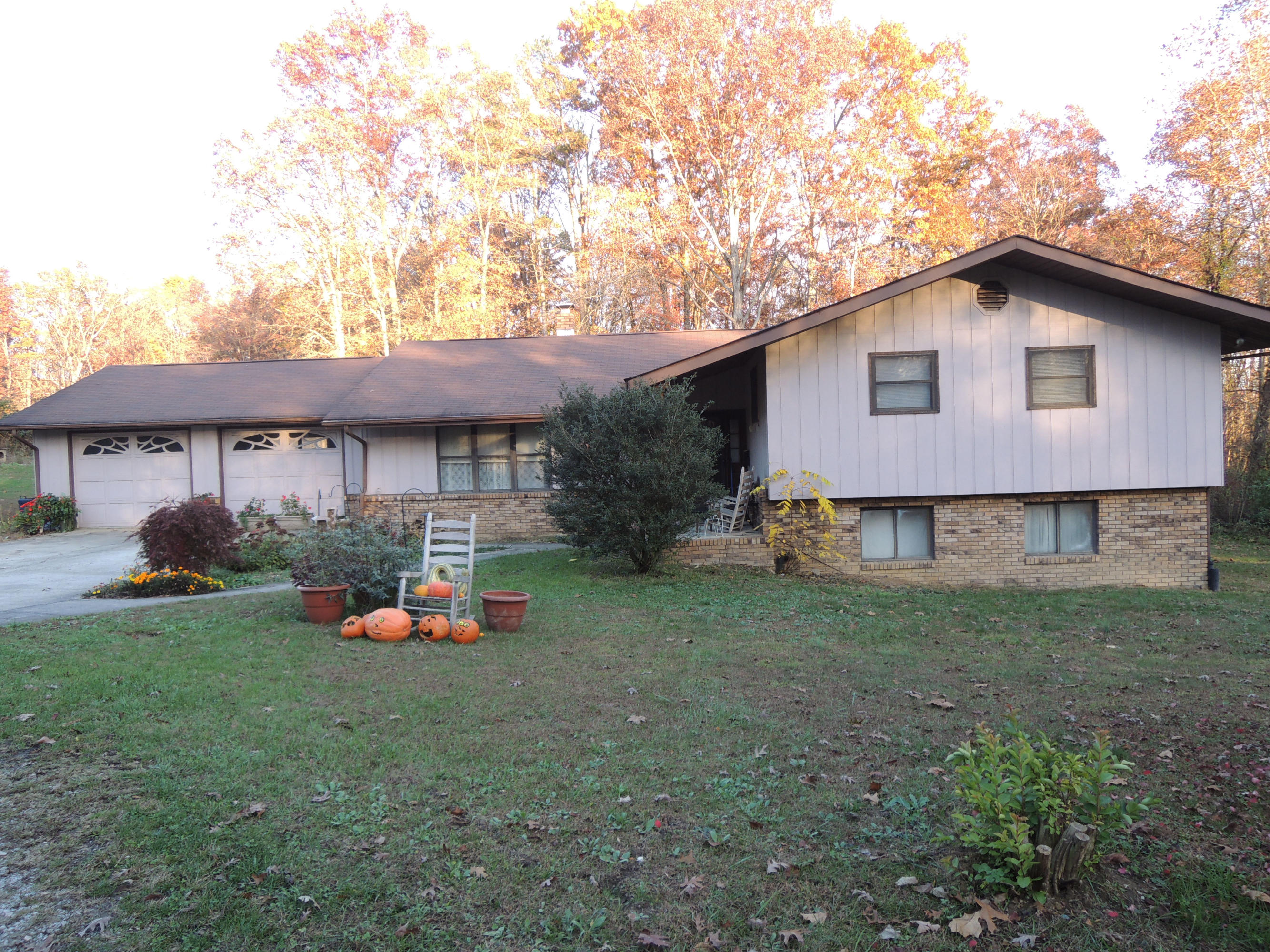 1014 Stephens Road Jamestown, TN 38556 - Photo 3 of 12 Lee 003