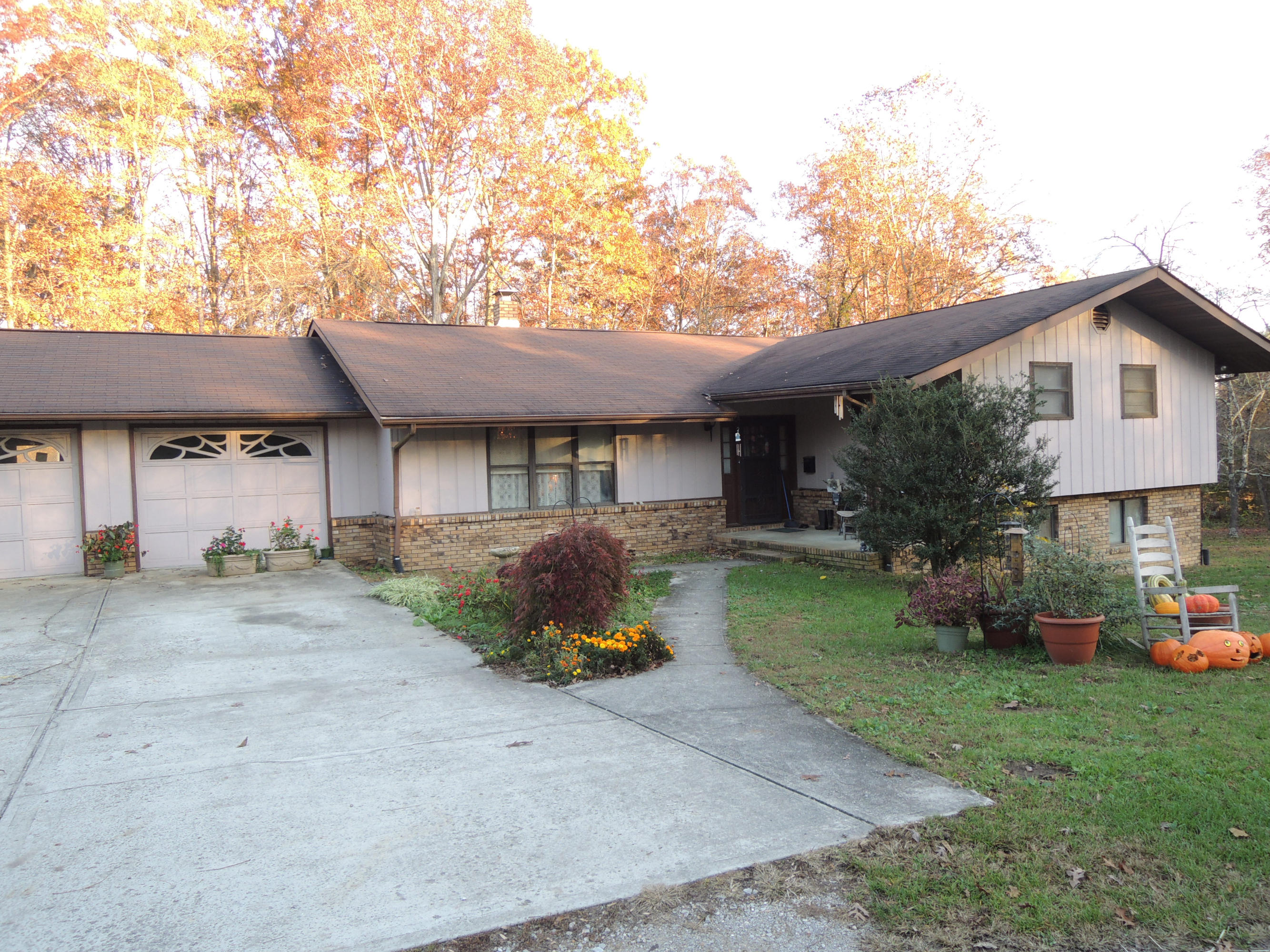 1014 Stephens Road Jamestown, TN 38556 - Photo 5 of 12 Lee 005