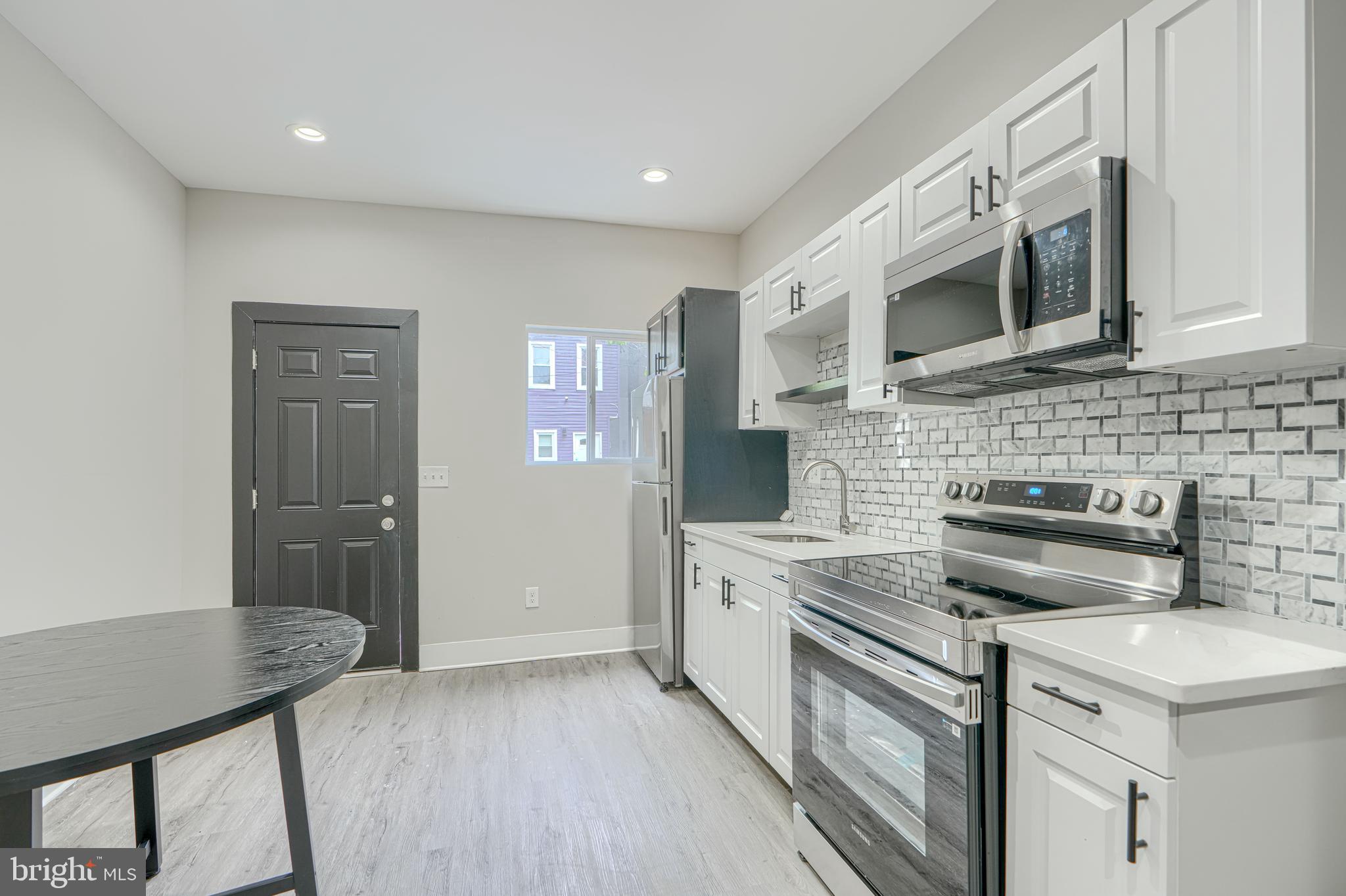 1803 North Dallas Street Baltimore, MD 21213 - Photo 5 of 19 Eat-in Kitchen