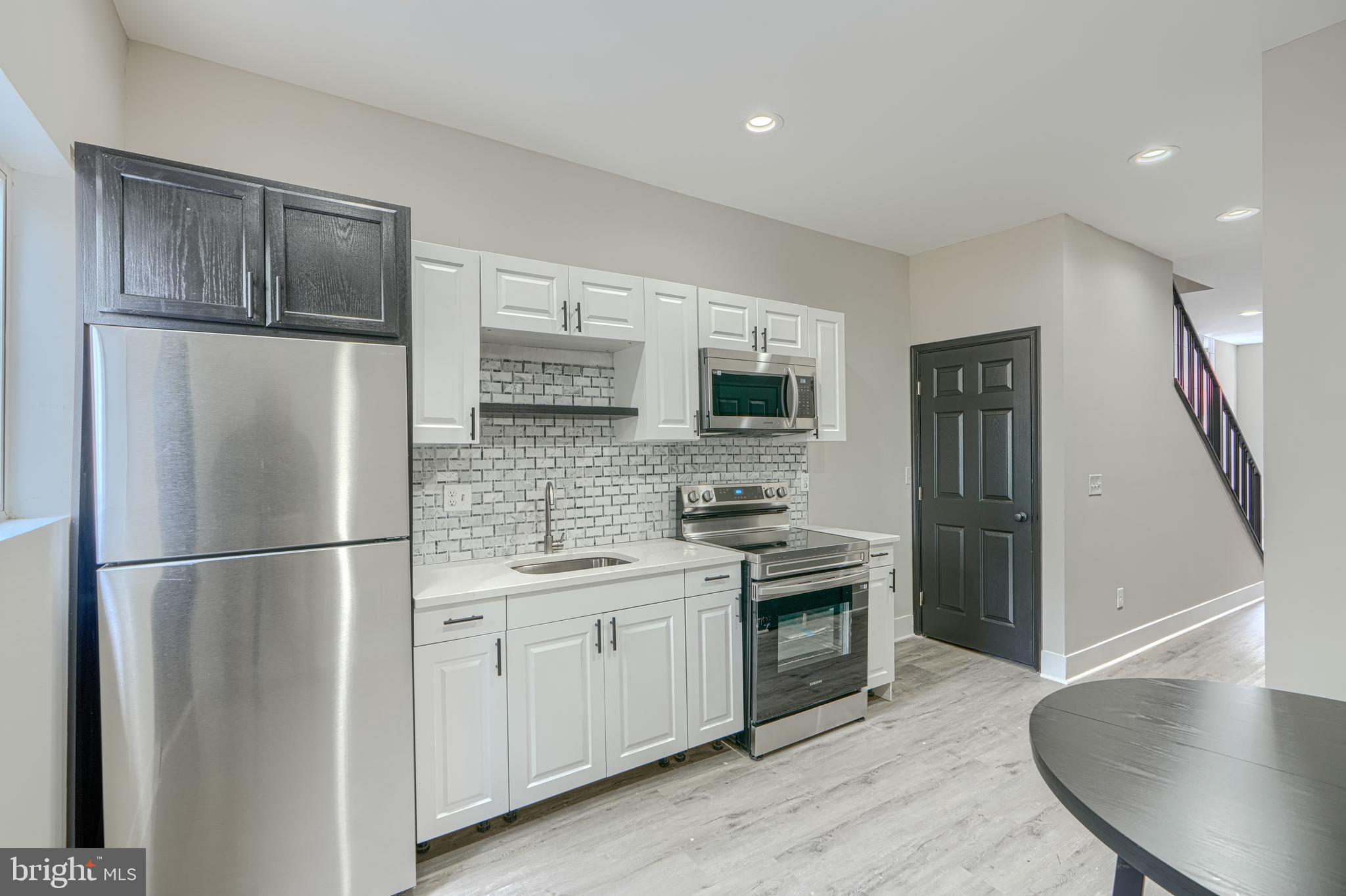 1803 North Dallas Street Baltimore, MD 21213 - Photo 6 of 19 Eat-in Kitchen