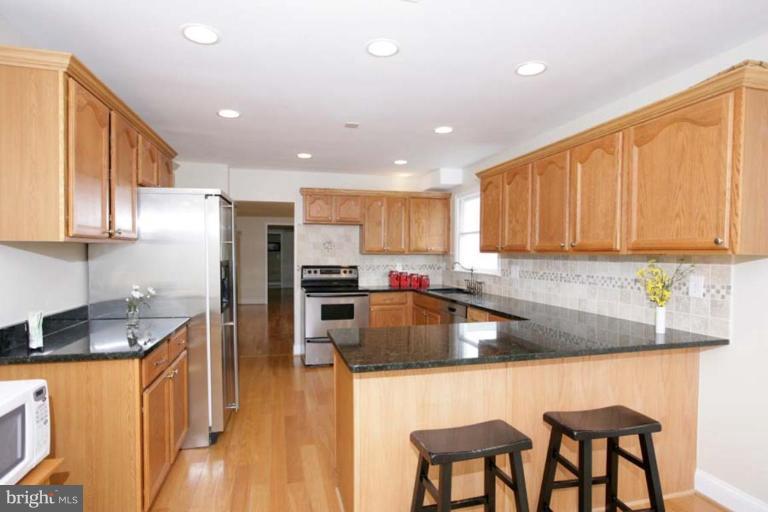 11950 Simpson Road Clarksville, MD 21029 - Photo 14 of 29 Kitchen