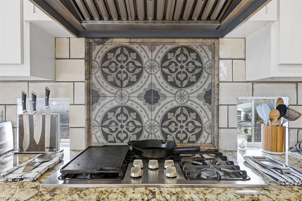 1801 Rim Rock Trail Mansfield, TX 76063 - Photo 8 of 40 a view of entryway