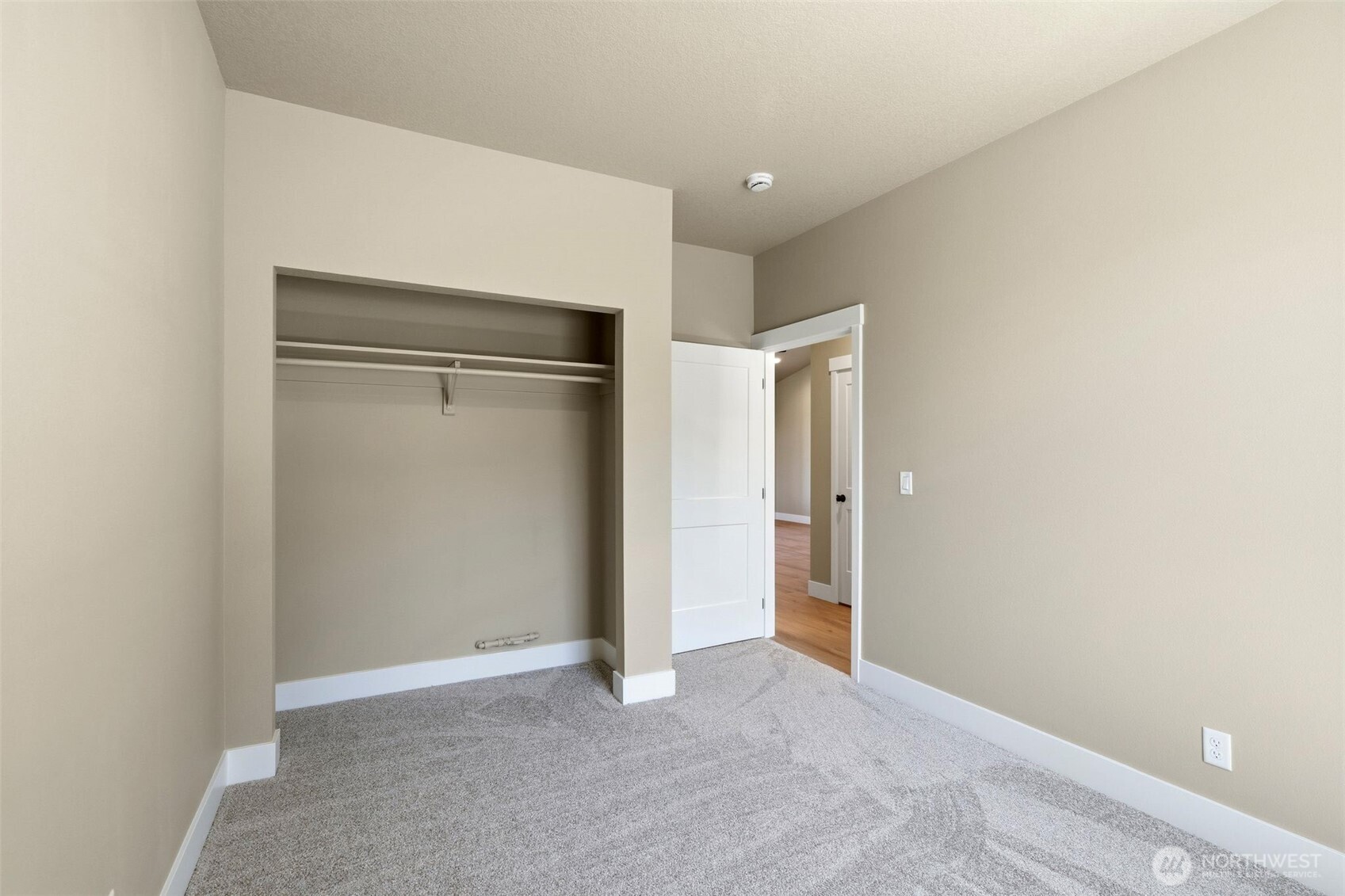 254 Windy Ridge Drive Longview, WA 98632 - Photo 10 of 27 a view of an empty room