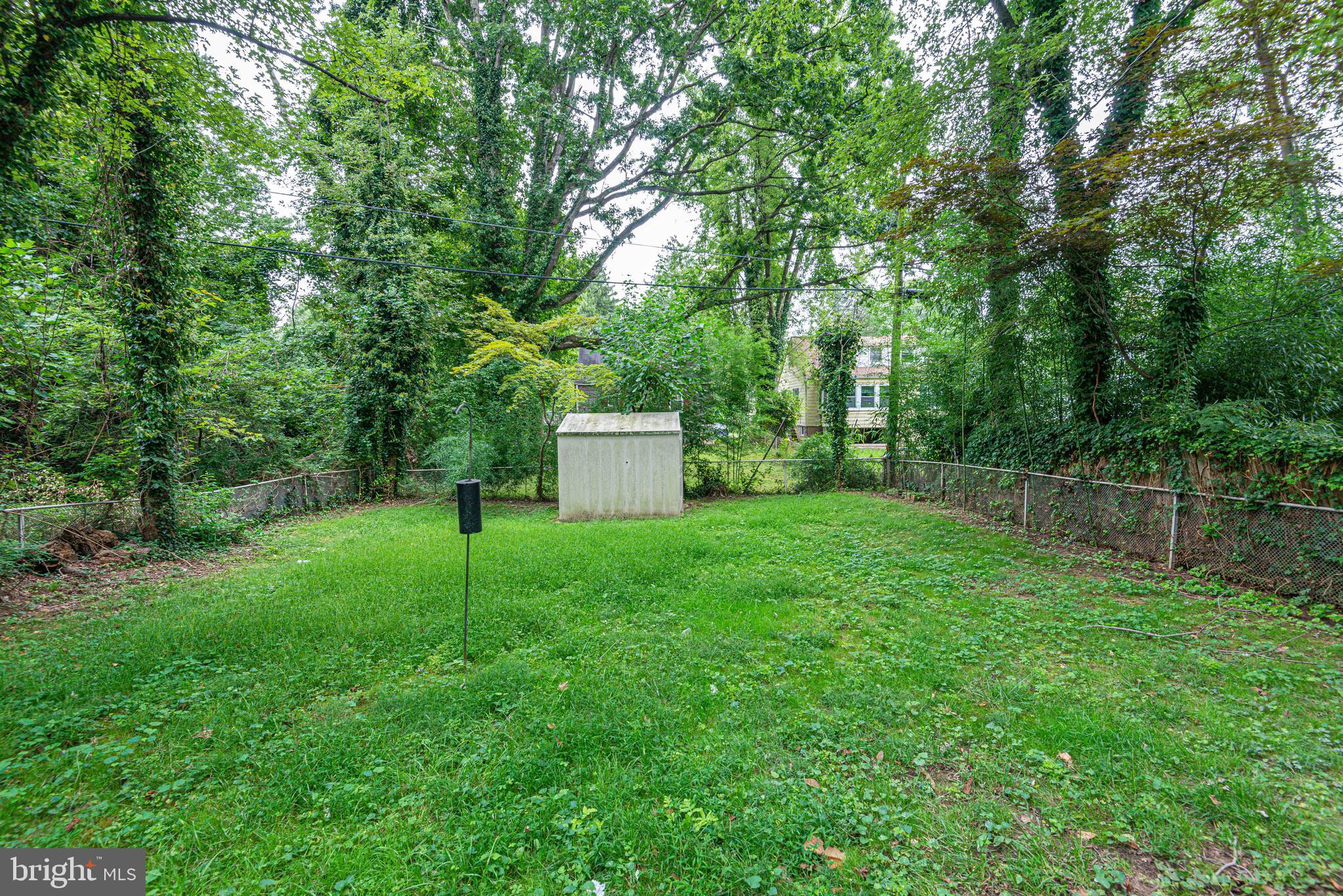 731 Hollen Road Baltimore, MD 21212 - Photo 38 of 39 Large, flat, fenced rear yard