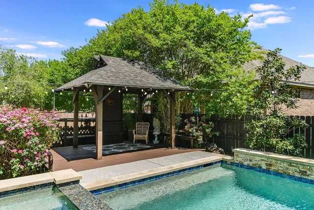 $700,000 | 2417 Turtle Mountain Bend, Austin, TX 78748