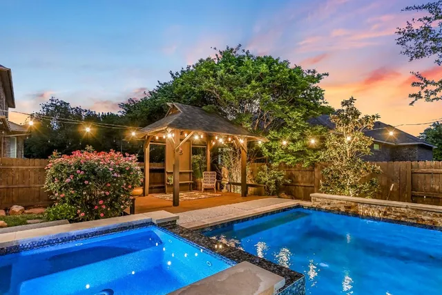 $700,000 | 2417 Turtle Mountain Bend, Austin, TX 78748