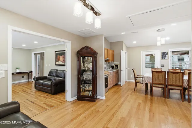 $799,000 | 73 East Connecticut Concourse, Jackson, NJ 08527