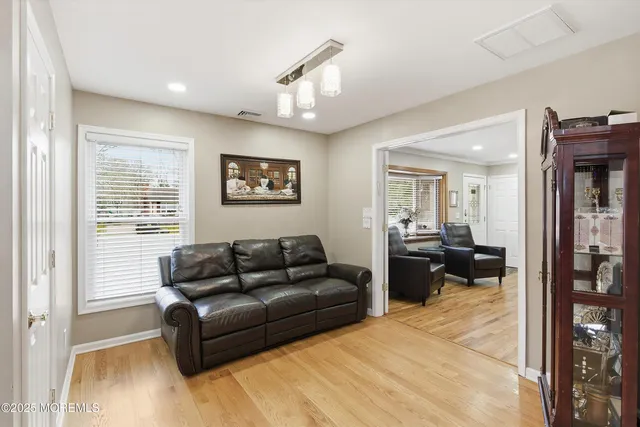 $799,000 | 73 East Connecticut Concourse, Jackson, NJ 08527