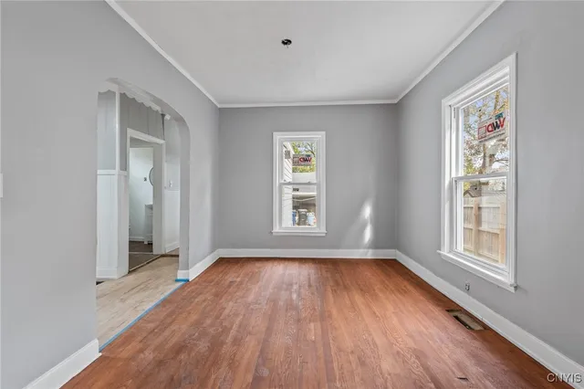 $2,300 | 145 Hixson Avenue, Syracuse, NY 13206