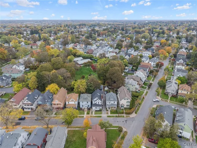 $2,300 | 145 Hixson Avenue, Syracuse, NY 13206