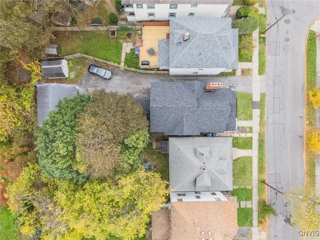 $2,300 | 145 Hixson Avenue, Syracuse, NY 13206