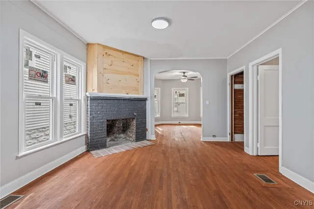 $2,300 | 145 Hixson Avenue, Syracuse, NY 13206