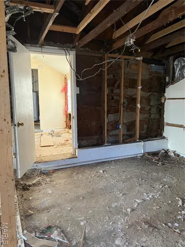 $20,000 | 317 Mueller Avenue, Ferguson, MO 63135